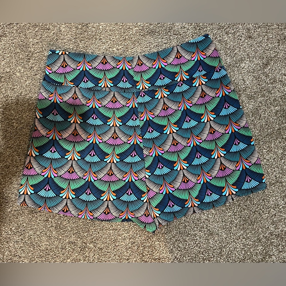 Patterned Shorts - Picture 3 of 3